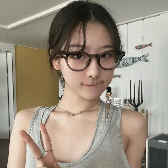 浮出水面的影子